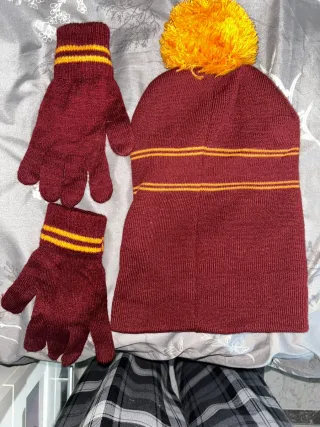 Conjunto Gorro y Guantes Hogwarts