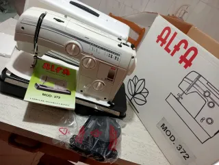 Máquina de coser Alfa Mod. 372