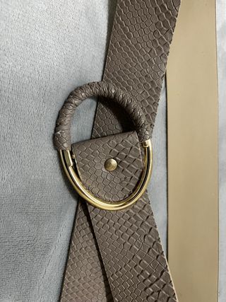 Cinturón Zara efecto piel serpiente