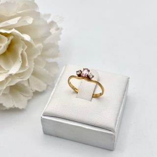 Anillo oro 18kt con gema rosa