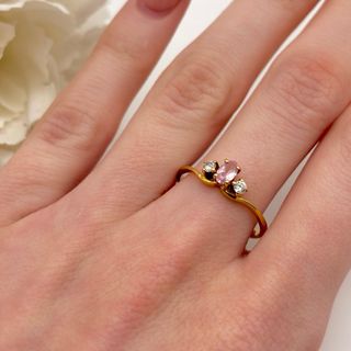 Anillo oro 18kt con gema rosa