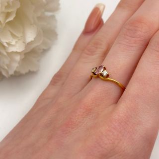 Anillo oro 18kt con gema rosa