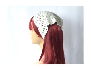 Bandana o pañuelo para el cabello tejida a crochet