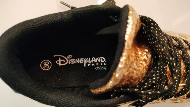 Zapatillas doradas Disneyland París