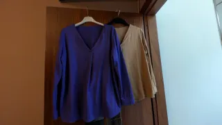 Maglie primaverili beige e viola taglia unica