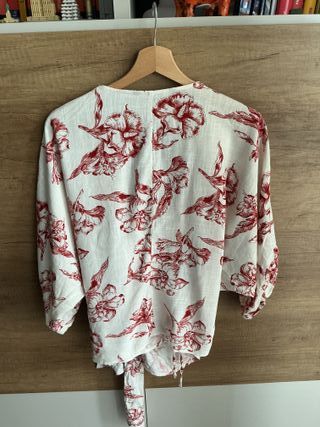Zara Blusa Estampada Flores Roja Blanca Talla Únic