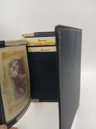 Cartera de piel bicolor