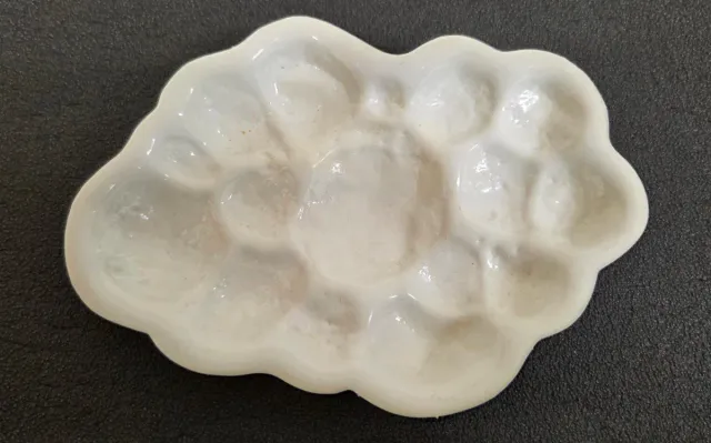 Adornos fluorescentes de ovejas y nubes en relieve