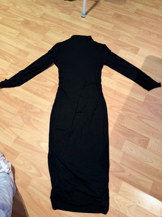 Vestido negro largo cuello alto