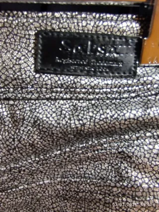 Pantalón Salsa plateado efecto piel