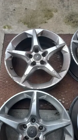 Cerchi in lega Opel 18 pollici