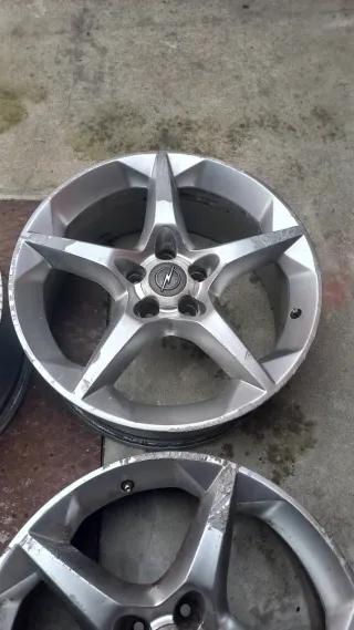 Cerchi in lega Opel 18 pollici
