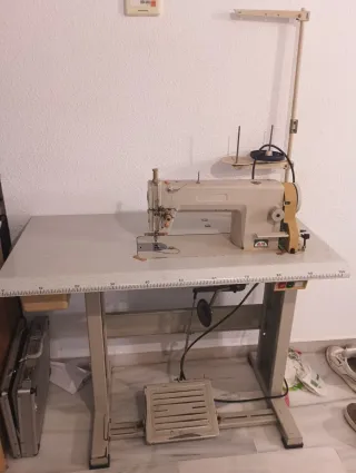 Máquina de coser industrial Alfa plana