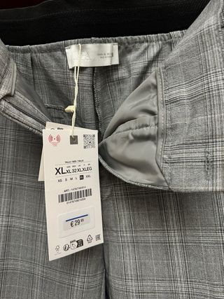 Pantalones Zara