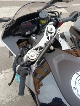 CFMOTO 675SR-R NUEVA  TRICILÍNDRICA 95CV