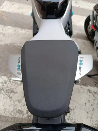 CFMOTO 675SR-R NUEVA  TRICILÍNDRICA 95CV