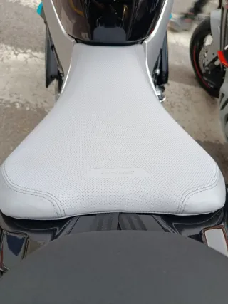 CFMOTO 675SR-R NUEVA  TRICILÍNDRICA 95CV