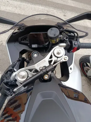 CFMOTO 675SR-R NUEVA  TRICILÍNDRICA 95CV