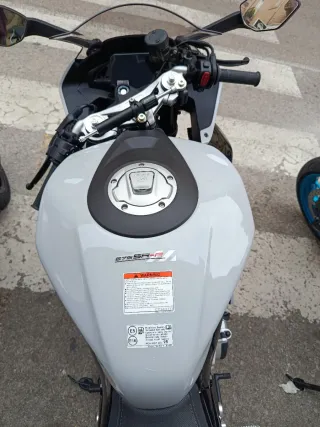 CFMOTO 675SR-R NUEVA  TRICILÍNDRICA 95CV