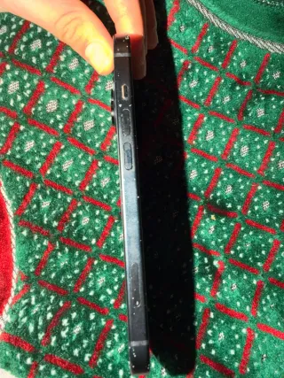 iPhone 15 - Batería 100% - Julio 2025