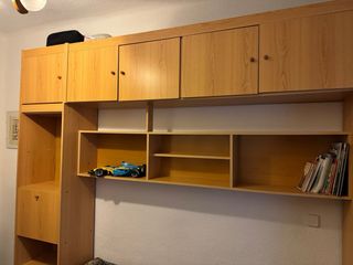 Habitación completa: cama nido y escritorio