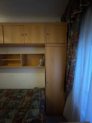 Habitación completa: cama nido y escritorio
