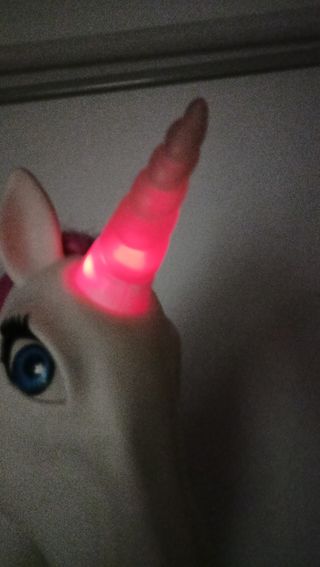 Unicornio Eléctrico Anda Perfecto