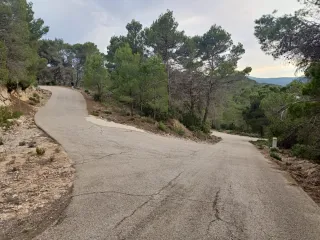 Parcela urbana 800m² en Urbanización Nueva Sierra