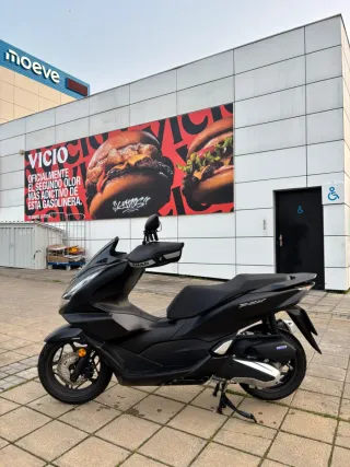 Honda PCX 125 Negra