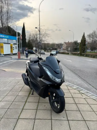 Honda PCX 125 Negra