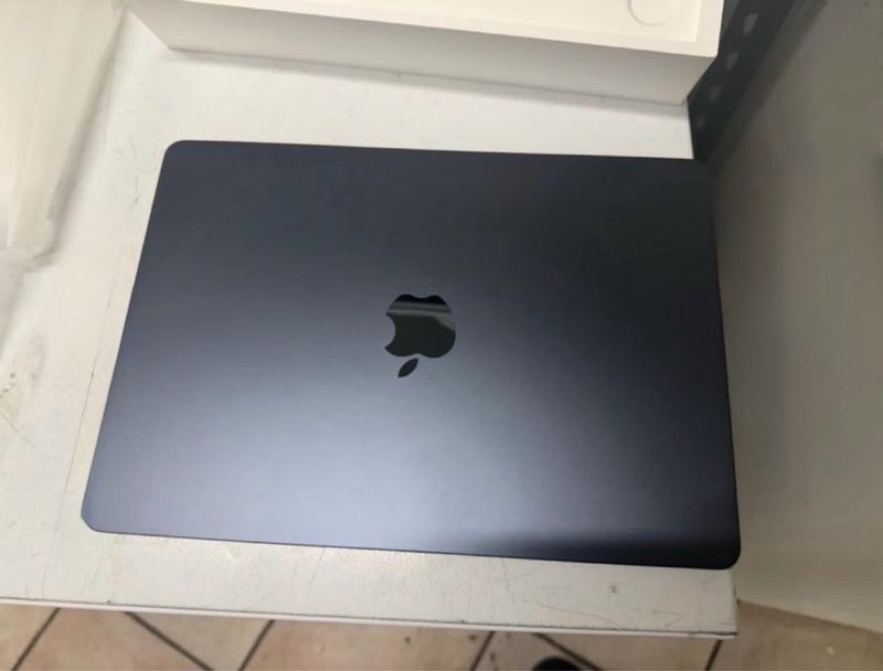 MacBook Air M4 Medianoche afbeelding 6