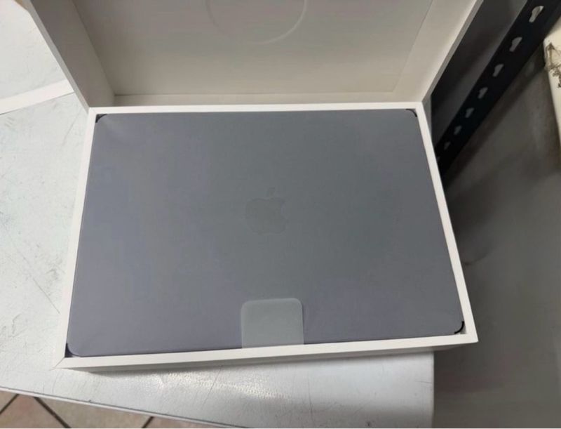 MacBook Air M4 Medianoche afbeelding 5