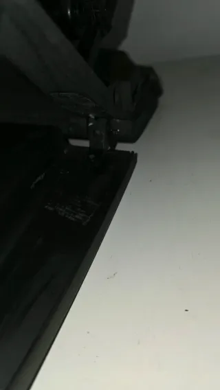 Guantera Audi A4 B7 Negra