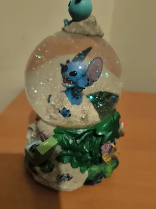 Bola de cristal Lilo & Stitch con música