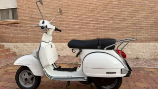 Vespa PX150 Blanca Manual