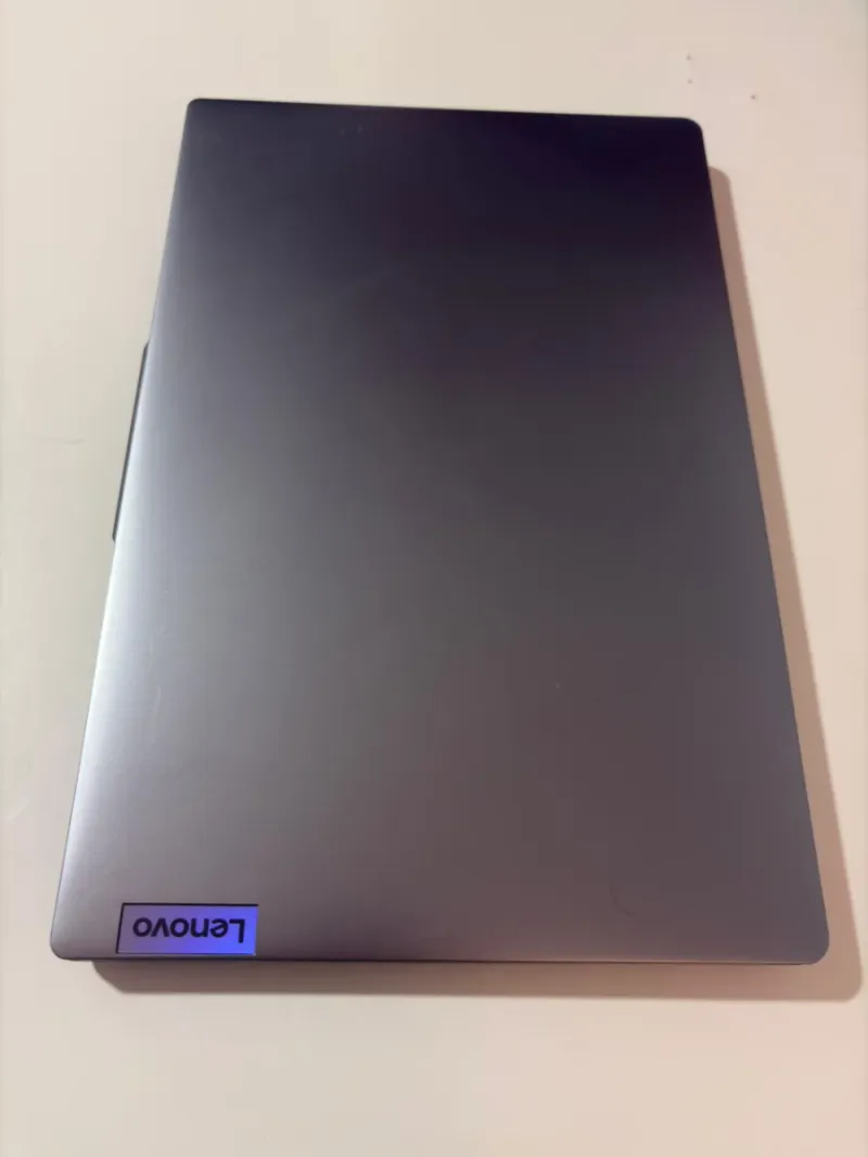 Portátil Lenovo IdeaPad Slim3 i7 16GB RAM 1TB SSD