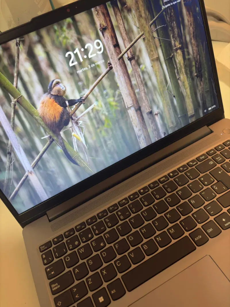 Portátil Lenovo IdeaPad Slim3 i7 16GB RAM 1TB SSD afbeelding 4
