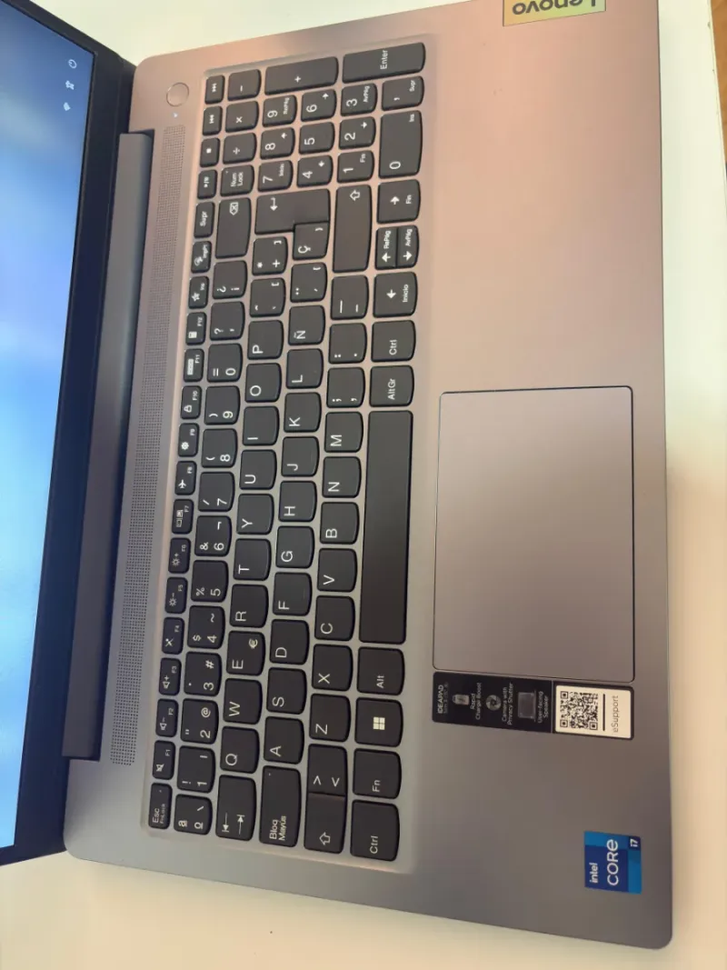 Portátil Lenovo IdeaPad Slim3 i7 16GB RAM 1TB SSD afbeelding 5
