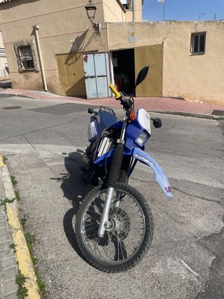Yamaha DT125-R Enduro (2002) Azul/Blanca