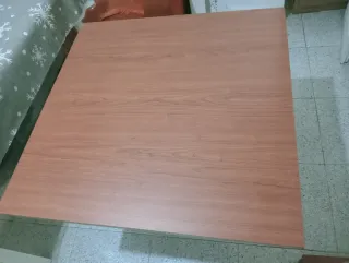 Mesa de centro 75x75cm casi nueva