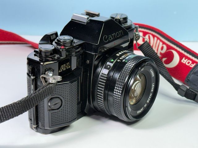 Canon A1 + Lente FD 50mm f/1.8 + Canon T50