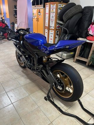 Yamaha R6