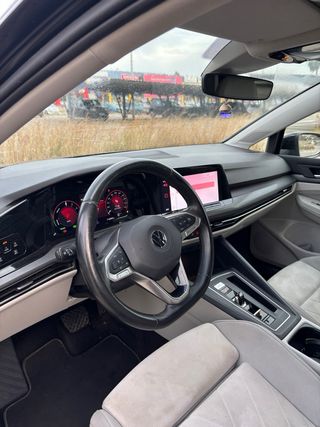 Volkswagen Golf 2021