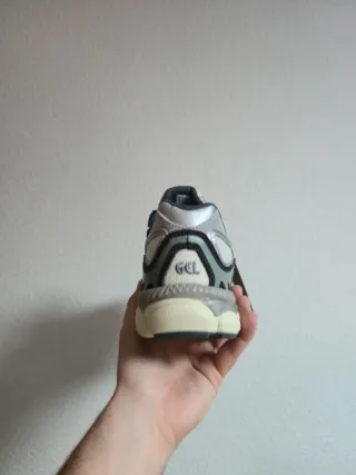 Asics Gris Plata Zapatillas Deportivas