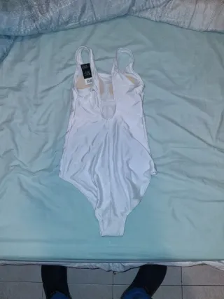 Bañador blanco femenino