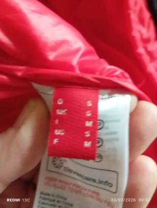 Abrigo plumón rojo Esprit