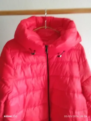 Abrigo plumón rojo Esprit