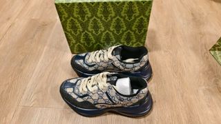 Gucci Sneakers Monogram Beige/Azul Marino Talla 41