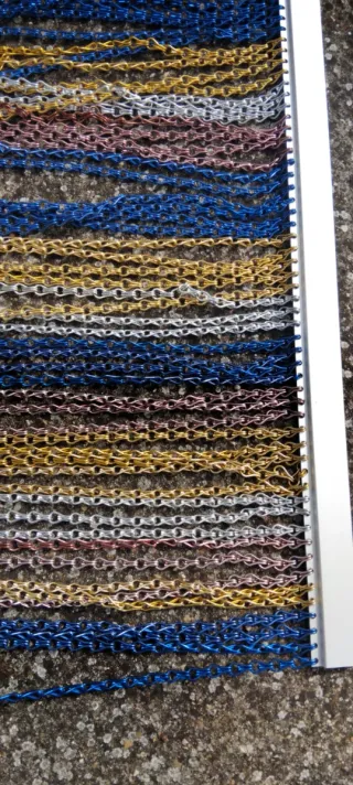 Cortinas metálicas decorativas