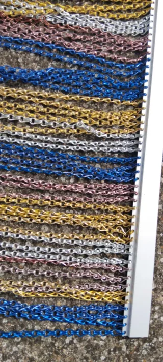 Cortinas metálicas decorativas